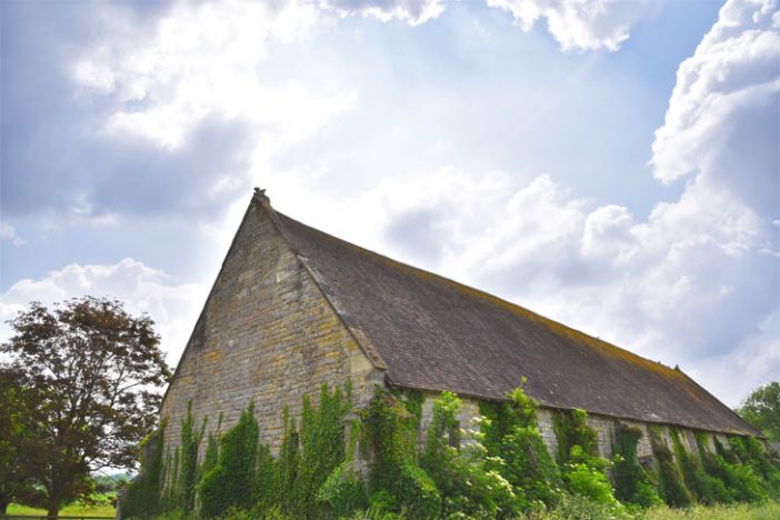 tide-barn-hartpury